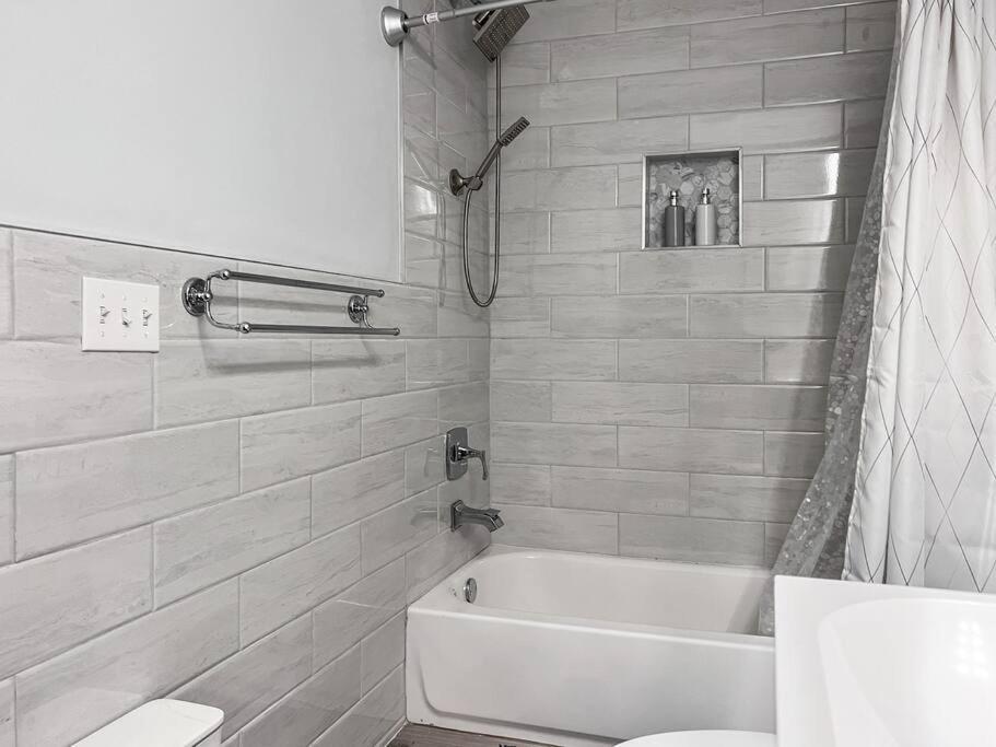 Yanne'S Place - Dual-Lounge Philadelphie Extérieur photo